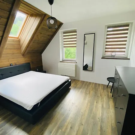 Psi Bouda Apartment *